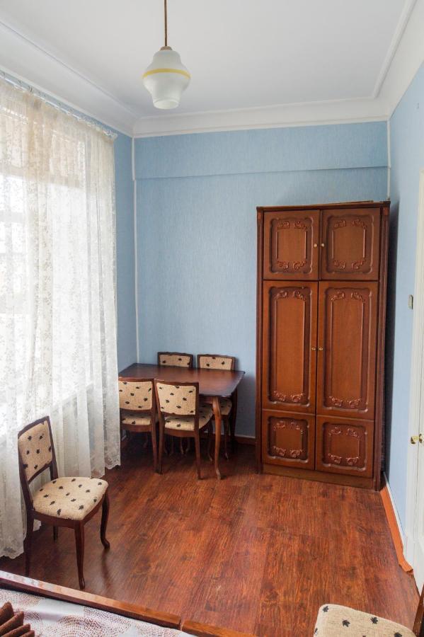 Квартира По Улице Большая Васильковская 92 Kyiv Exterior foto